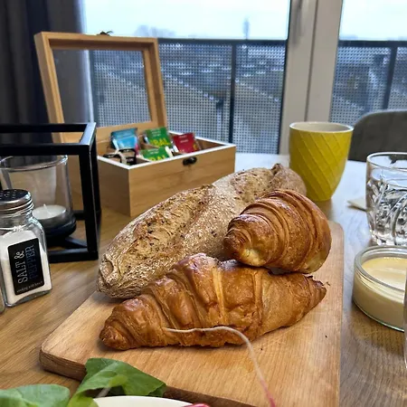 Z Balkonem I Parkingiem